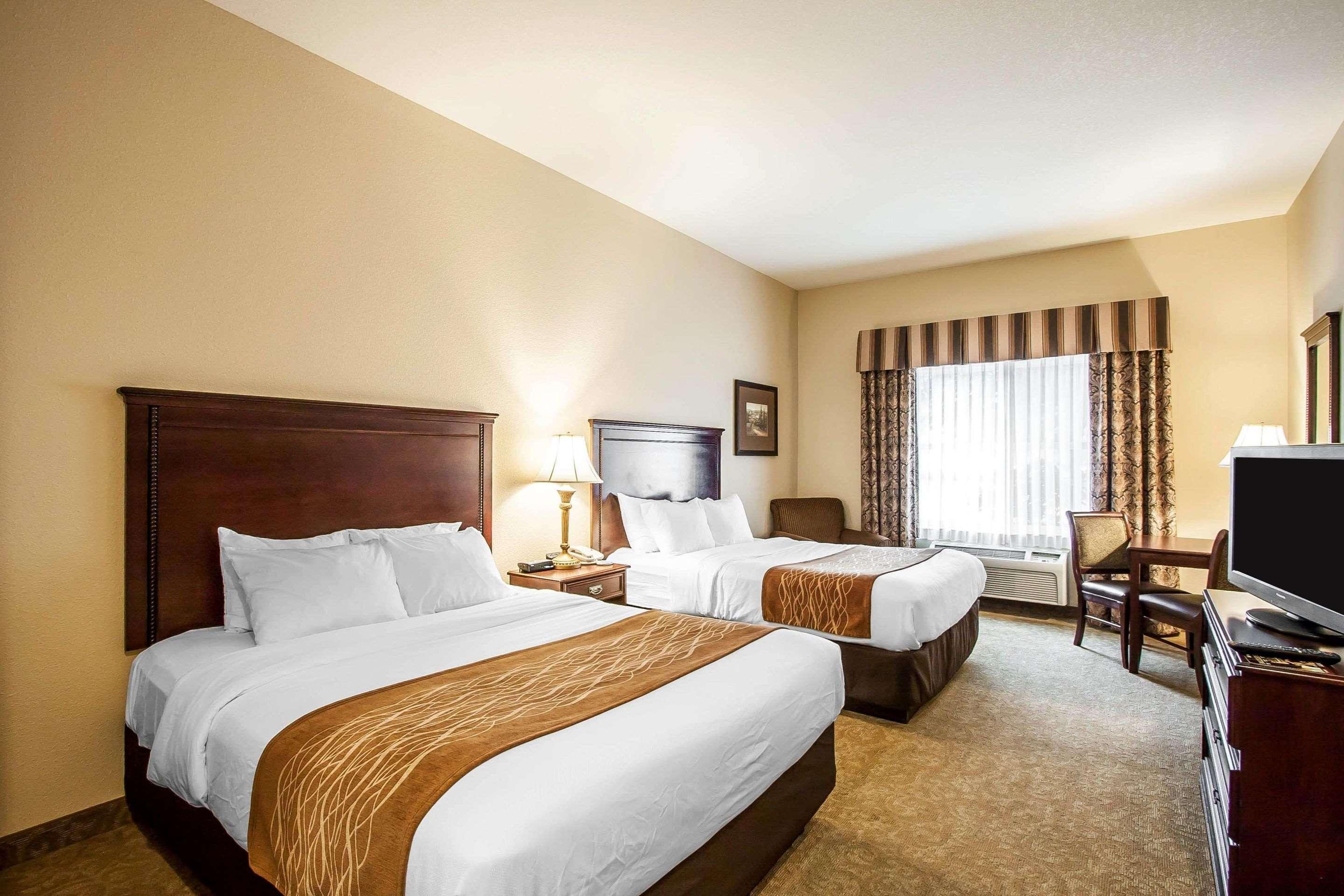 Comfort Inn & Suites Mcminnville Wine Country Екстериор снимка