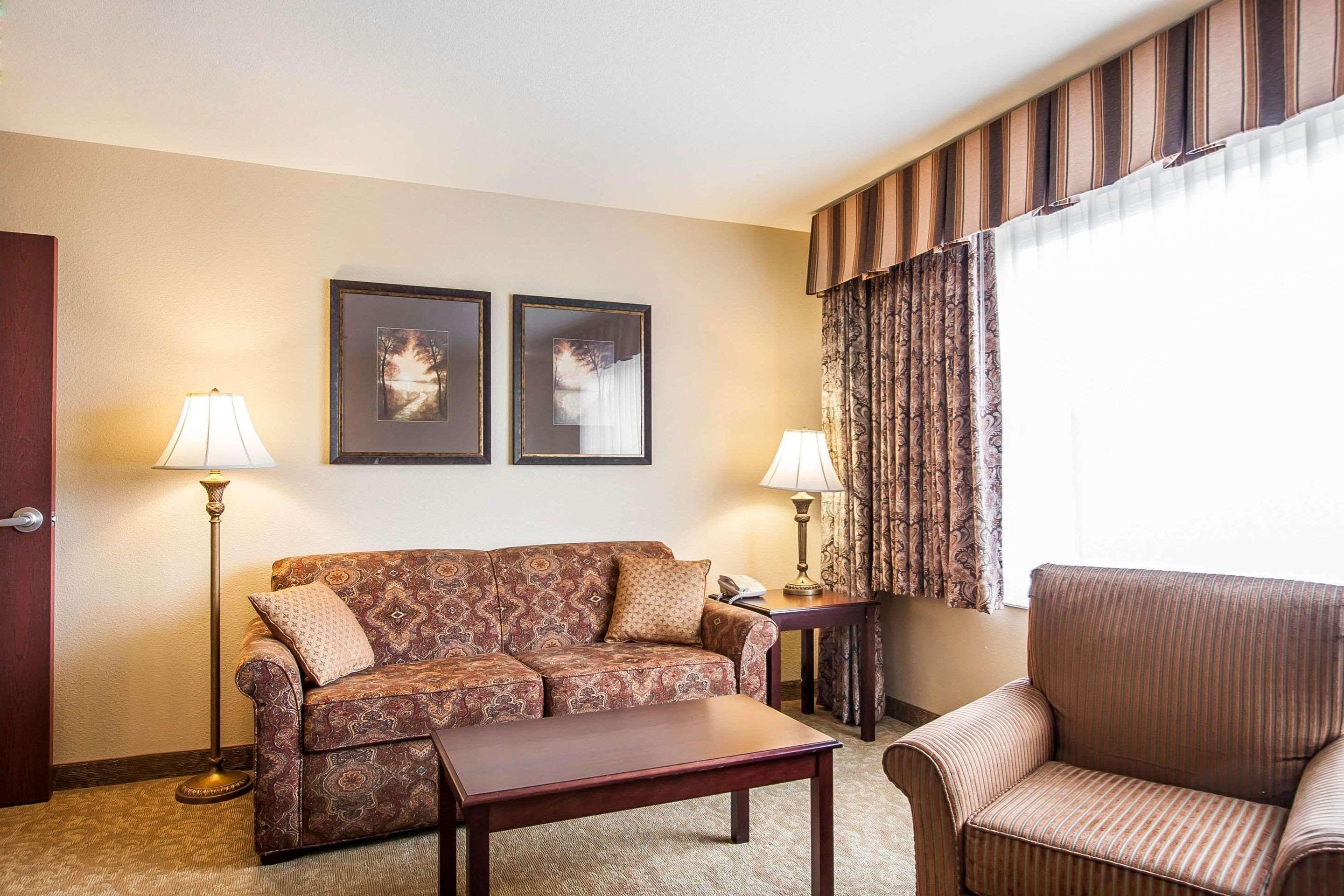Comfort Inn & Suites Mcminnville Wine Country Екстериор снимка