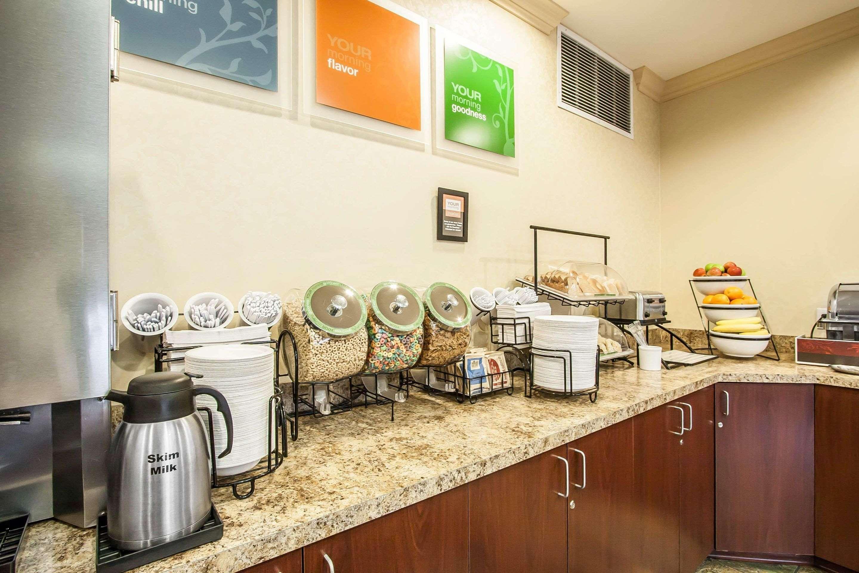 Comfort Inn & Suites Mcminnville Wine Country Екстериор снимка
