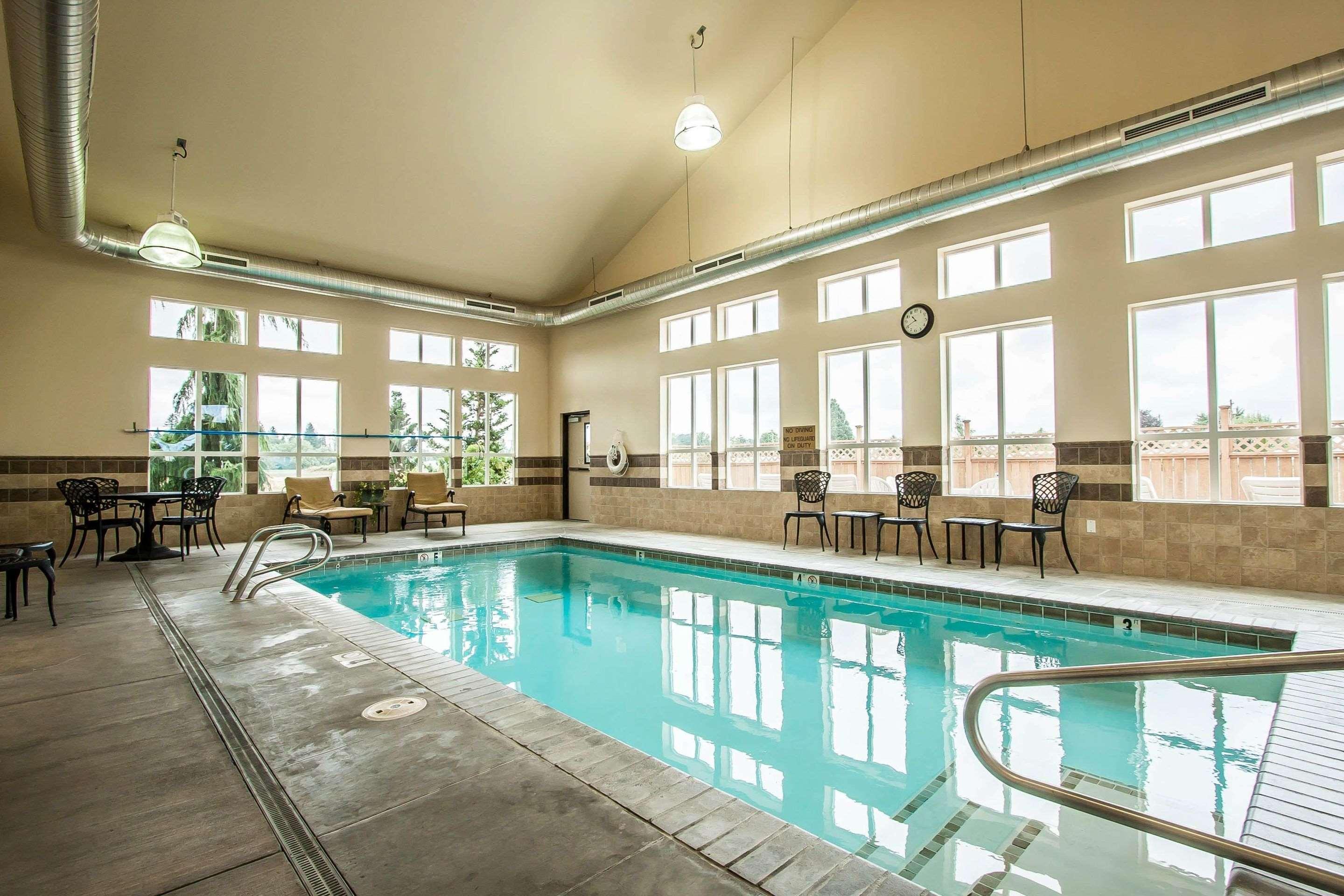 Comfort Inn & Suites Mcminnville Wine Country Екстериор снимка